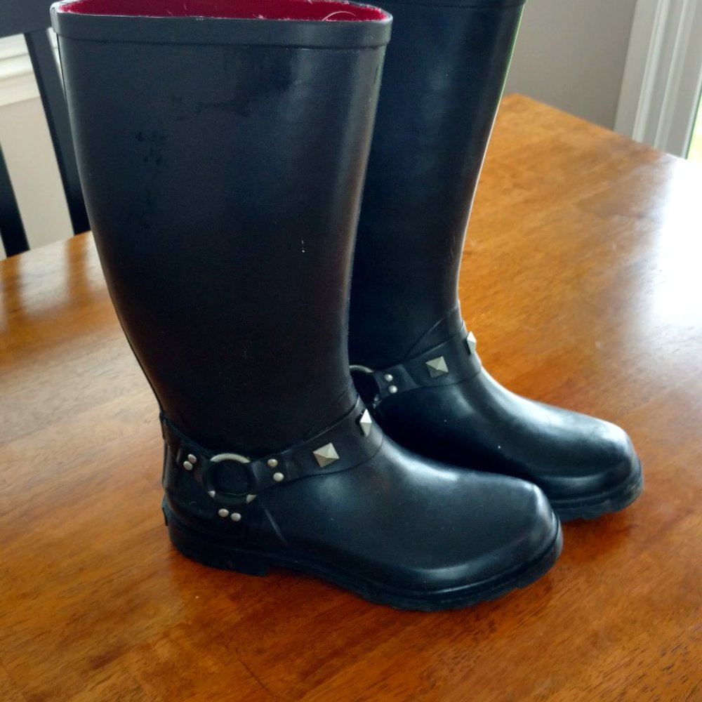 Size 6 Rain Boots